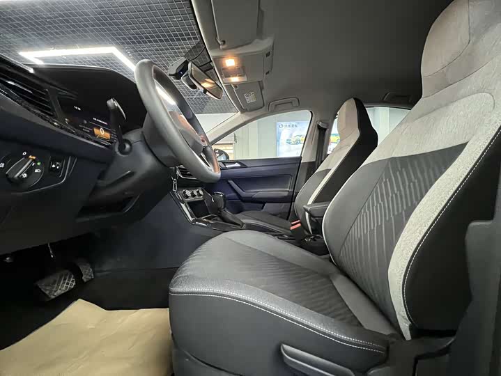 Photo 6 - Volkswagen Lavida