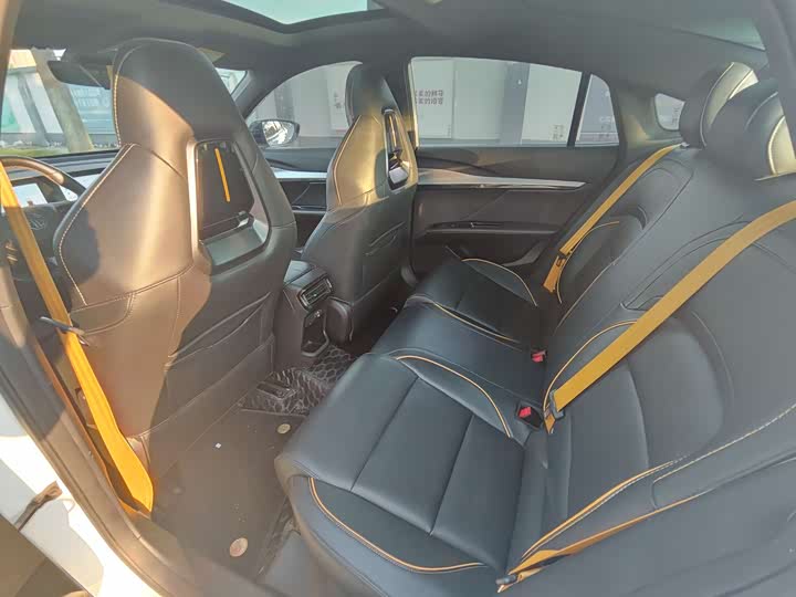 Фото 5 - MG Motor 5 Scorpio