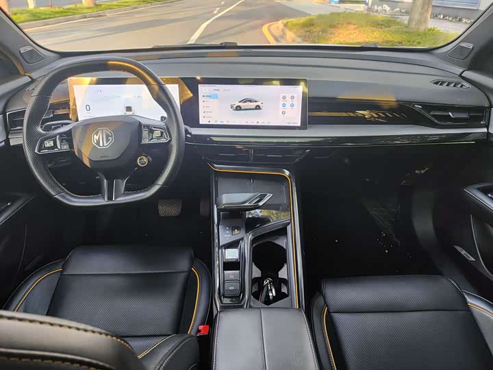 Фото 6 - MG Motor 5 Scorpio