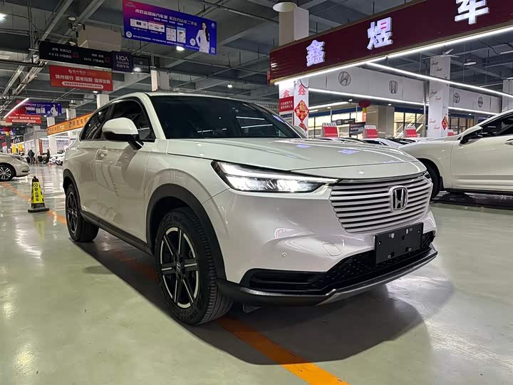 Фото 3 - Honda Vezel