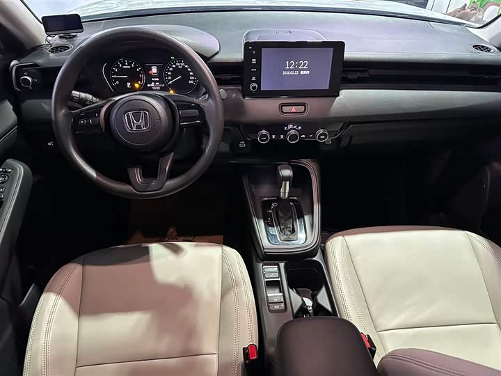 Фото 9 - Honda Vezel