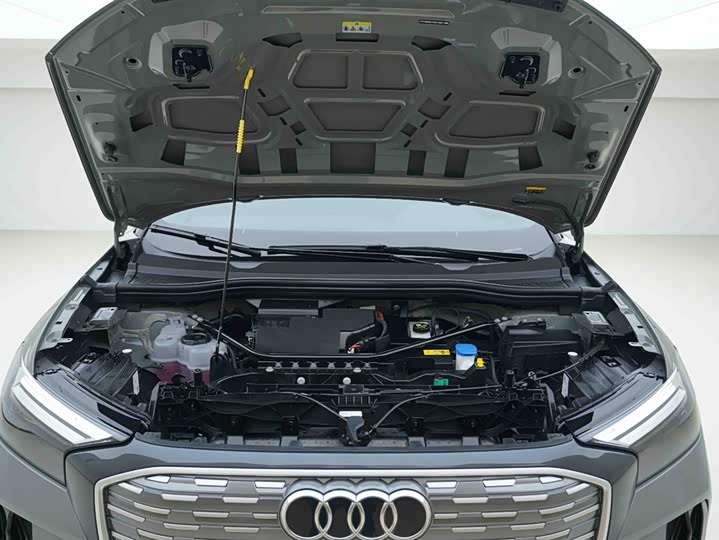 Фото 7 - Audi Q4 e-tron