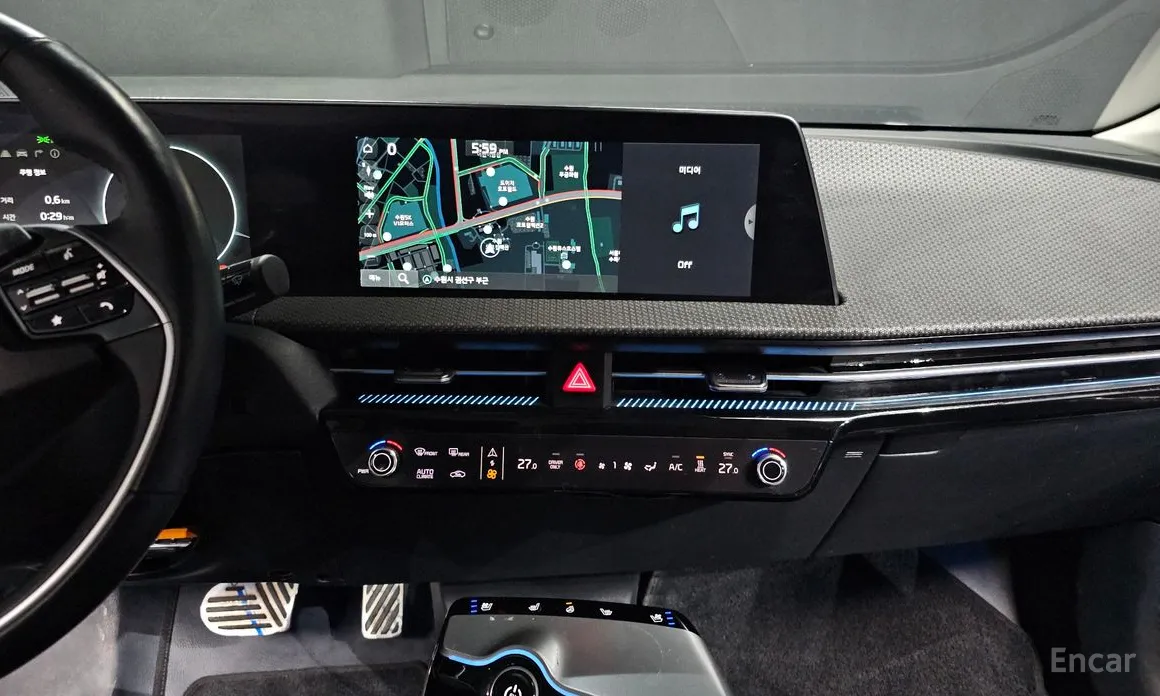 Фото 14 - Kia EV6