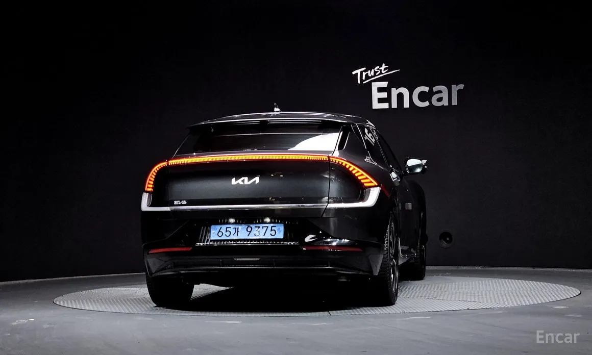 Фото 4 - Kia EV6