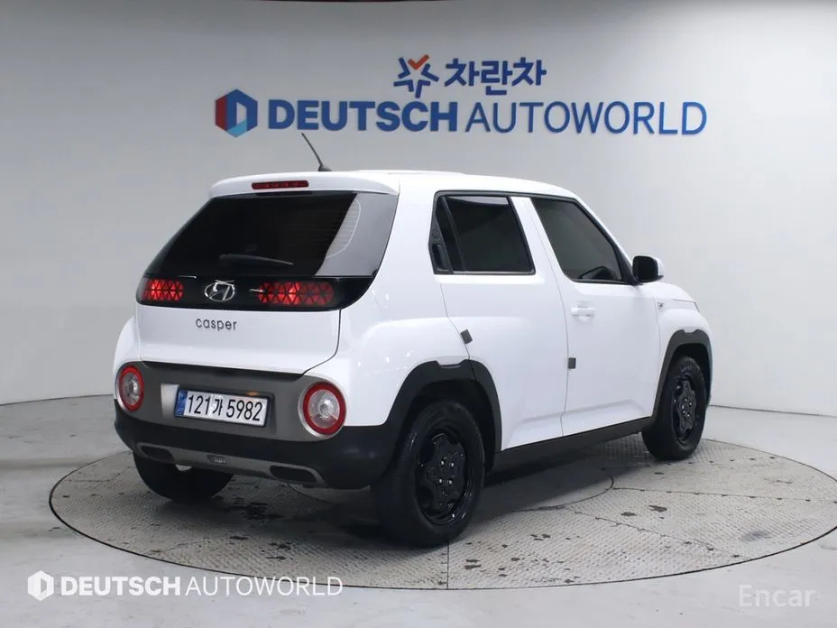 Photo 2 - Hyundai Casper