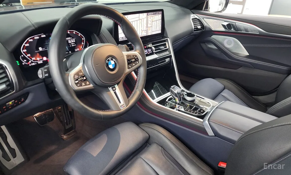 Фото 10 - BMW 8 Series