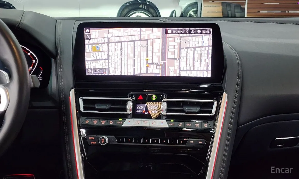 Фото 13 - BMW 8 Series