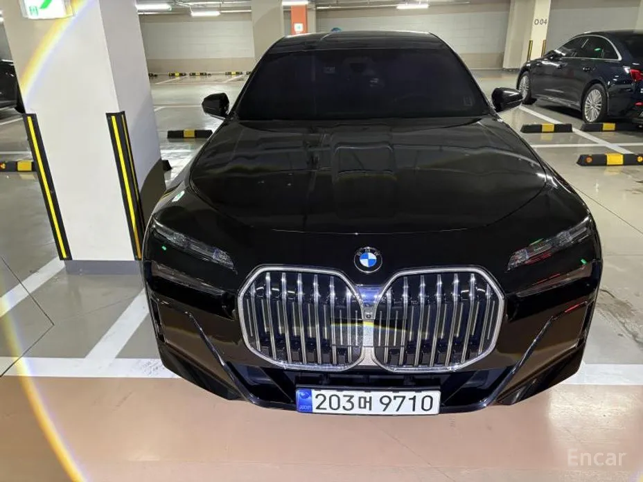 Фото 1 - BMW 7 Series