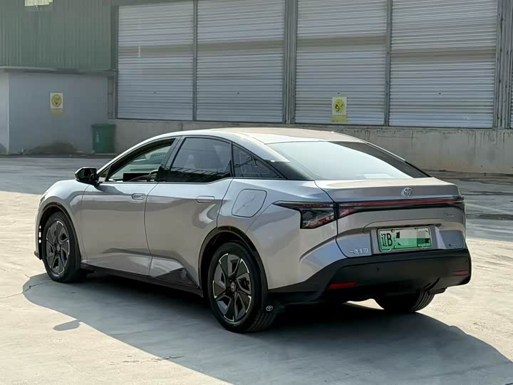 Фото 4 - Toyota bZ3