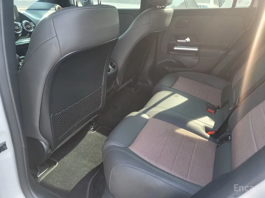 Фото 12 - Mercedes-Benz EQA