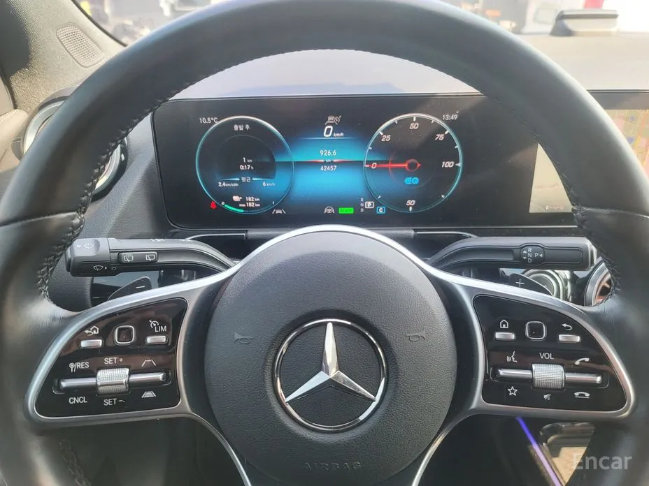 Фото 15 - Mercedes-Benz EQA