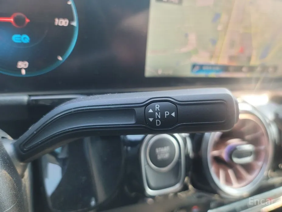 Фото 9 - Mercedes-Benz EQA