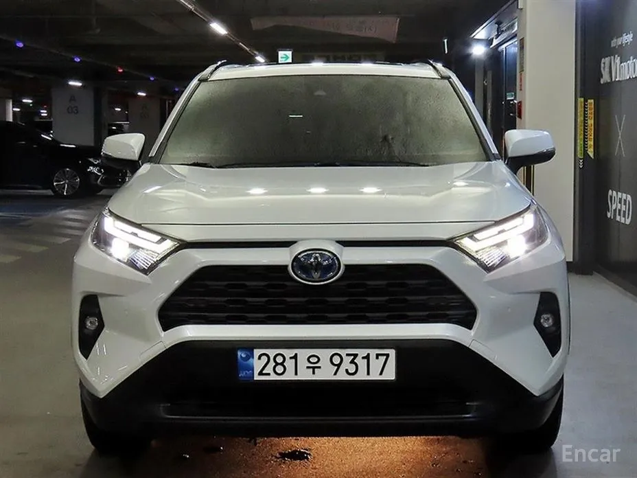 Фото 2 - Toyota RAV4