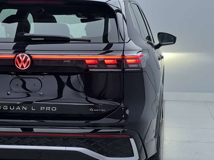 Фото 6 - Volkswagen Tiguan L Pro