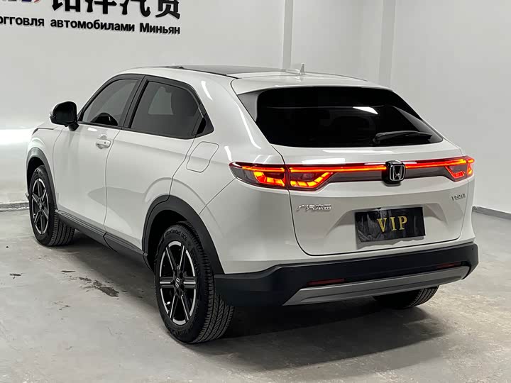 Фото 6 - Honda Vezel