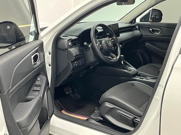 Фото 7 - Honda Vezel