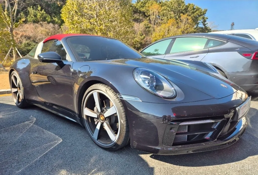 Фото 1 - Porsche 911