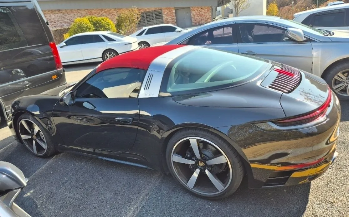 Фото 2 - Porsche 911