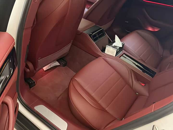 Фото 6 - Porsche Panamera