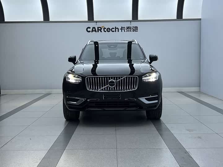Фото 2 - Volvo XC90