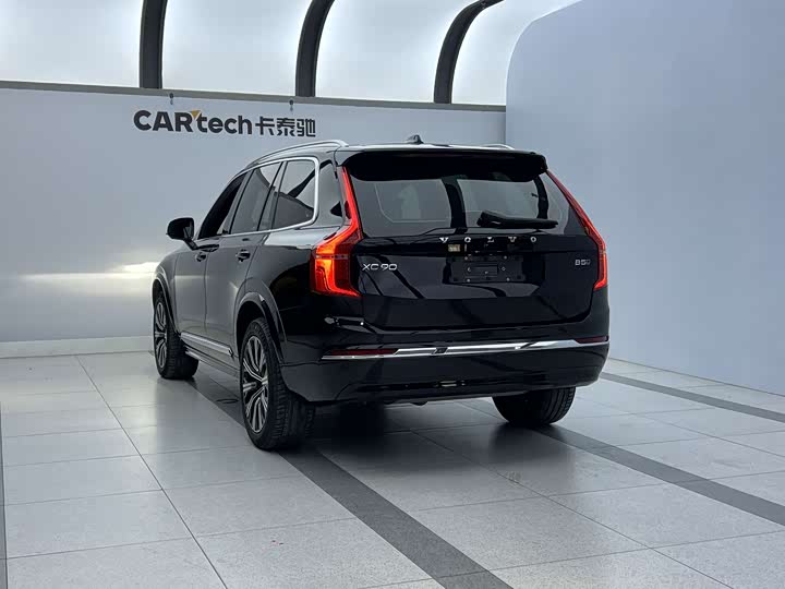 Фото 4 - Volvo XC90