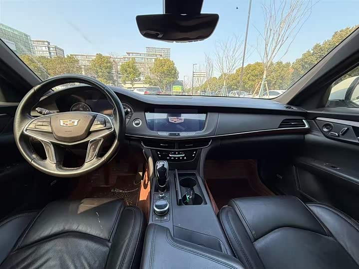 Фото 8 - Cadillac CT6