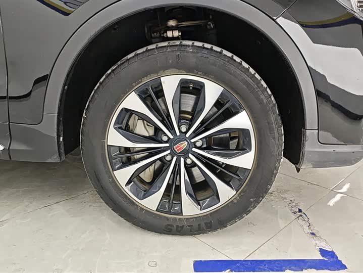 Фото 6 - Hongqi HS7