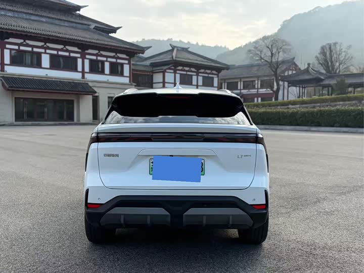 Photo 6 - Geely Galaxy L7