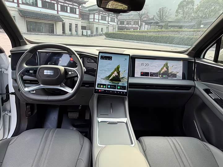 Photo 9 - Geely Galaxy L7