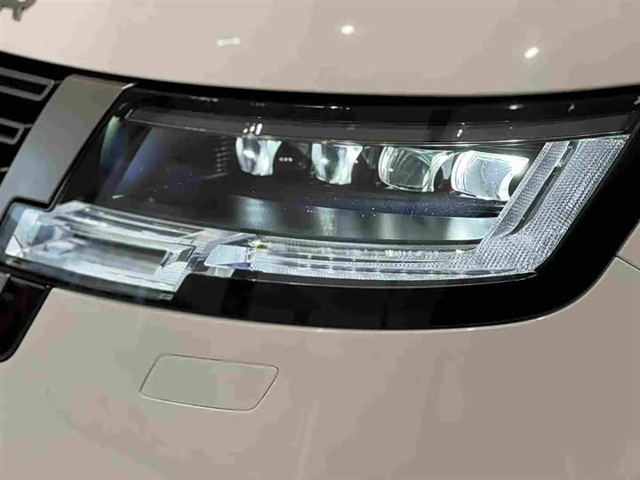 Photo 2 - Land Rover Range Rover