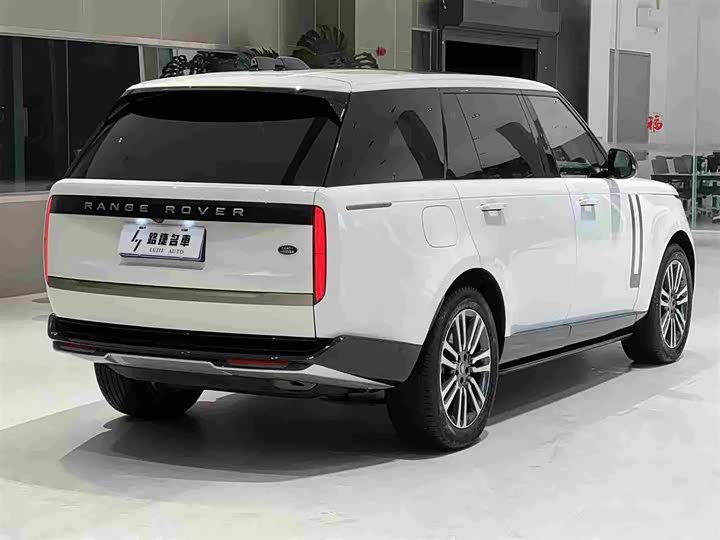Photo 4 - Land Rover Range Rover