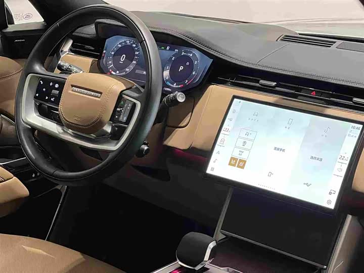 Photo 7 - Land Rover Range Rover