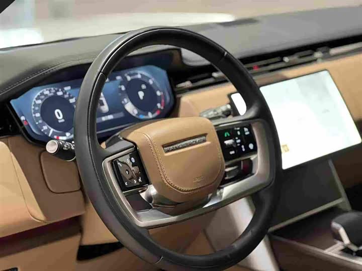 Photo 9 - Land Rover Range Rover