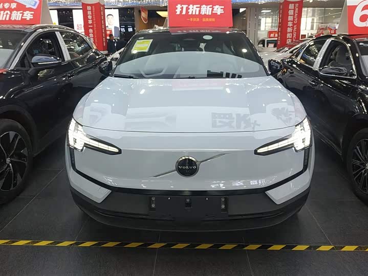 Фото 2 - Volvo EX30