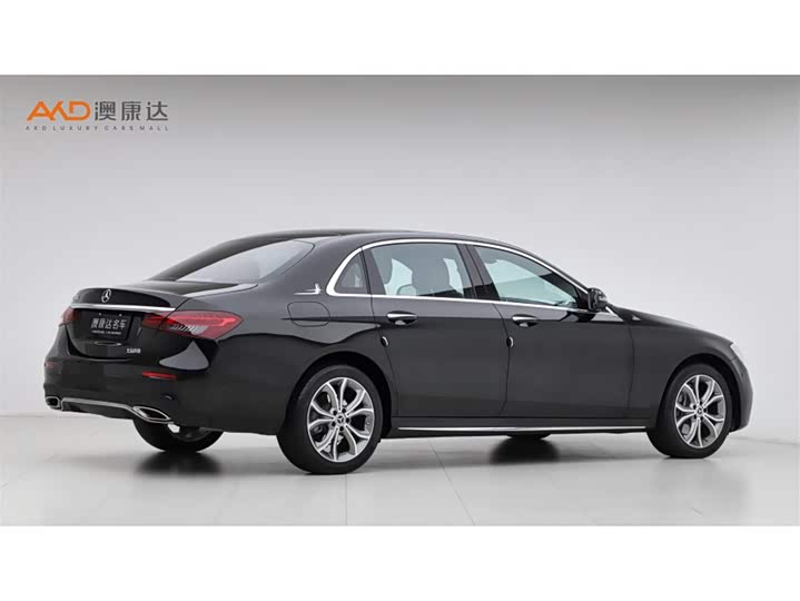 Photo 3 - Mercedes-Benz E-Class