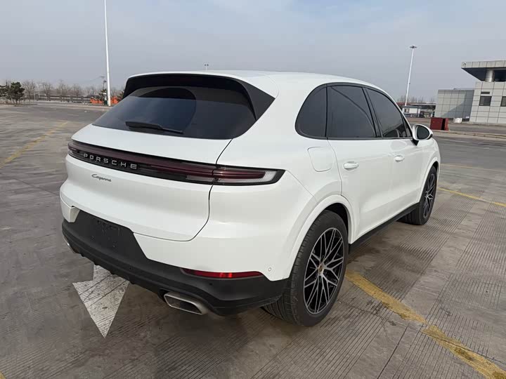 Фото 3 - Porsche Cayenne