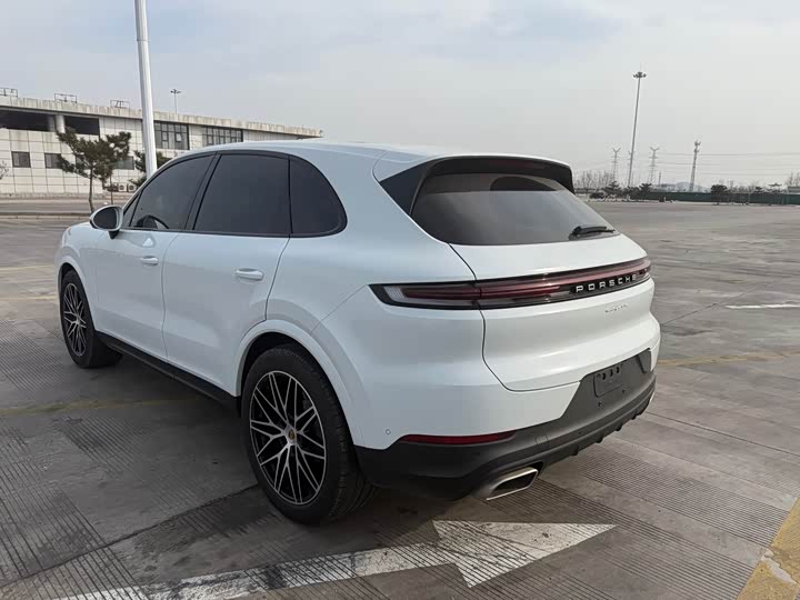 Фото 4 - Porsche Cayenne