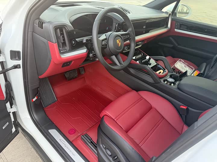 Фото 7 - Porsche Cayenne