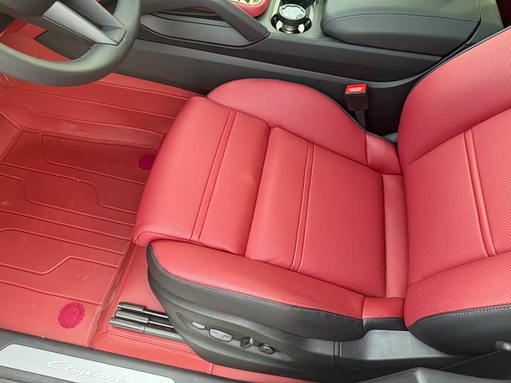 Фото 8 - Porsche Cayenne