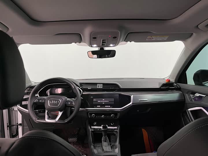 Фото 9 - Audi Q3