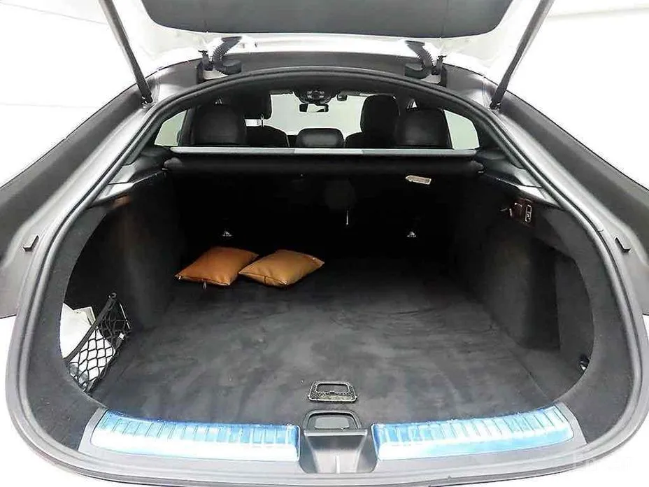 Фото 17 - Mercedes-Benz GLE-Class