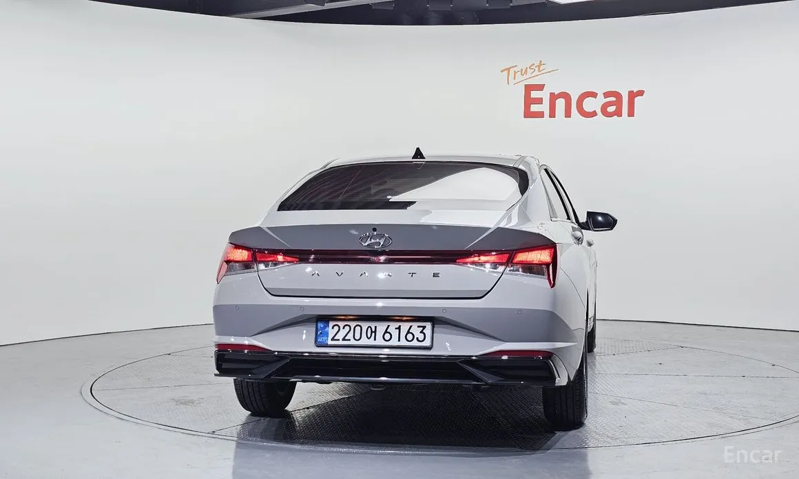 Фото 4 - Hyundai Avante