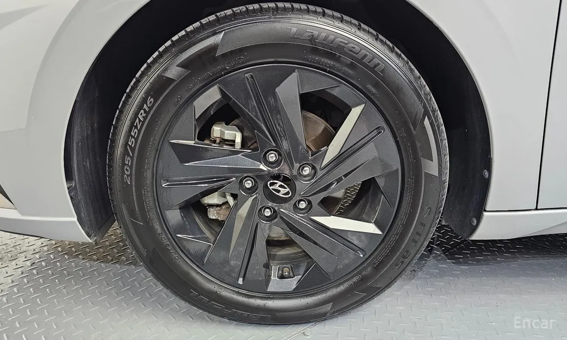 Фото 5 - Hyundai Avante