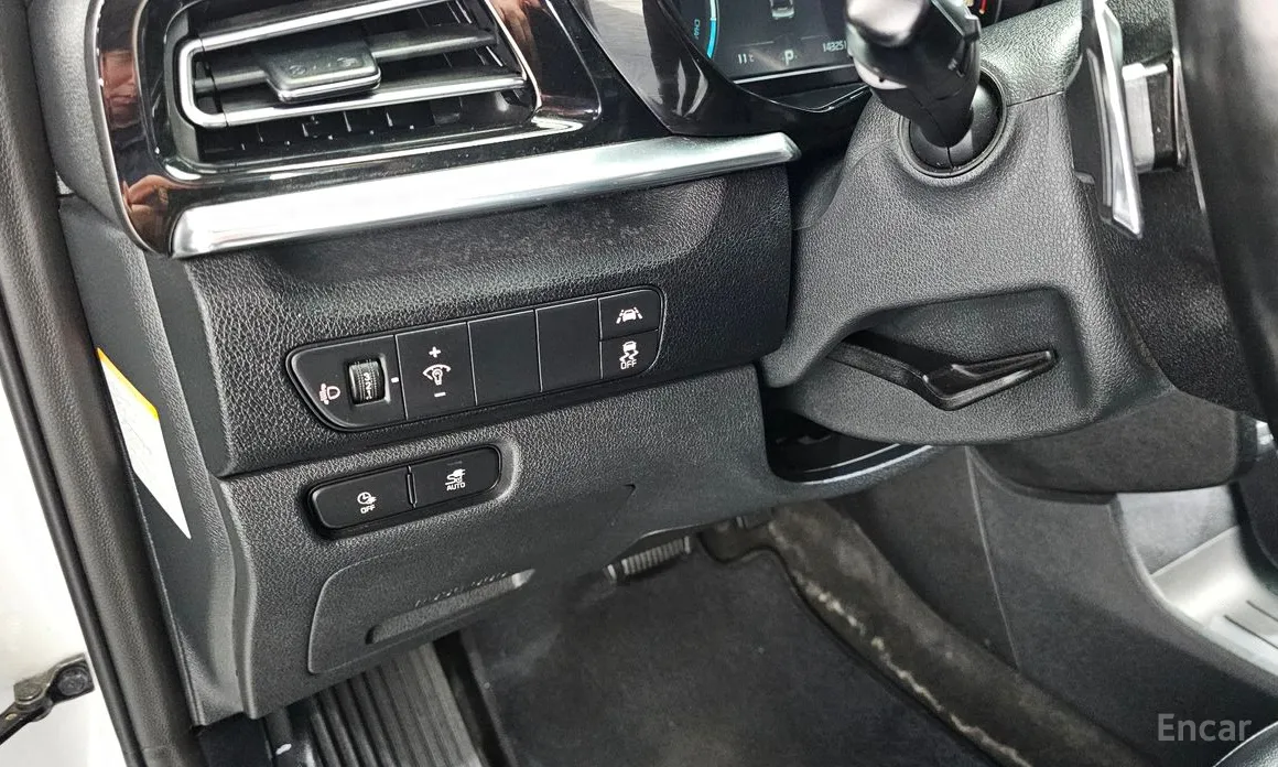 Фото 14 - Kia Niro