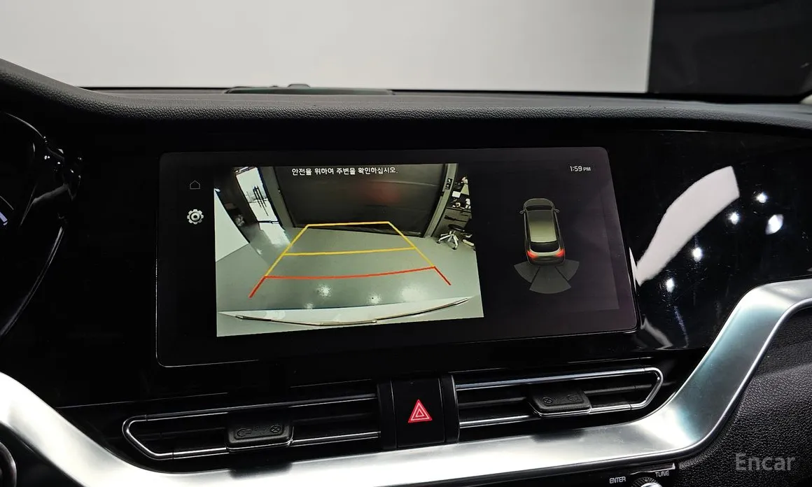 Фото 15 - Kia Niro