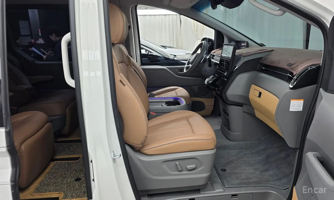 Фото 11 - Hyundai Staria