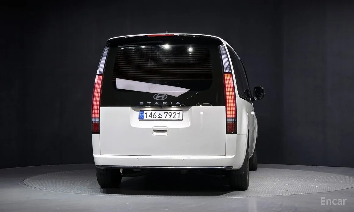 Фото 4 - Hyundai Staria