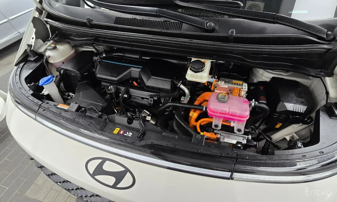 Фото 6 - Hyundai Staria