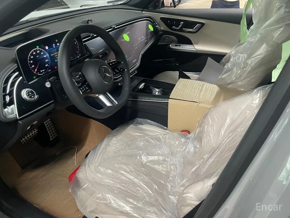 Фото 4 - Mercedes-Benz E-Class