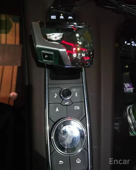 Фото 6 - Cadillac Escalade